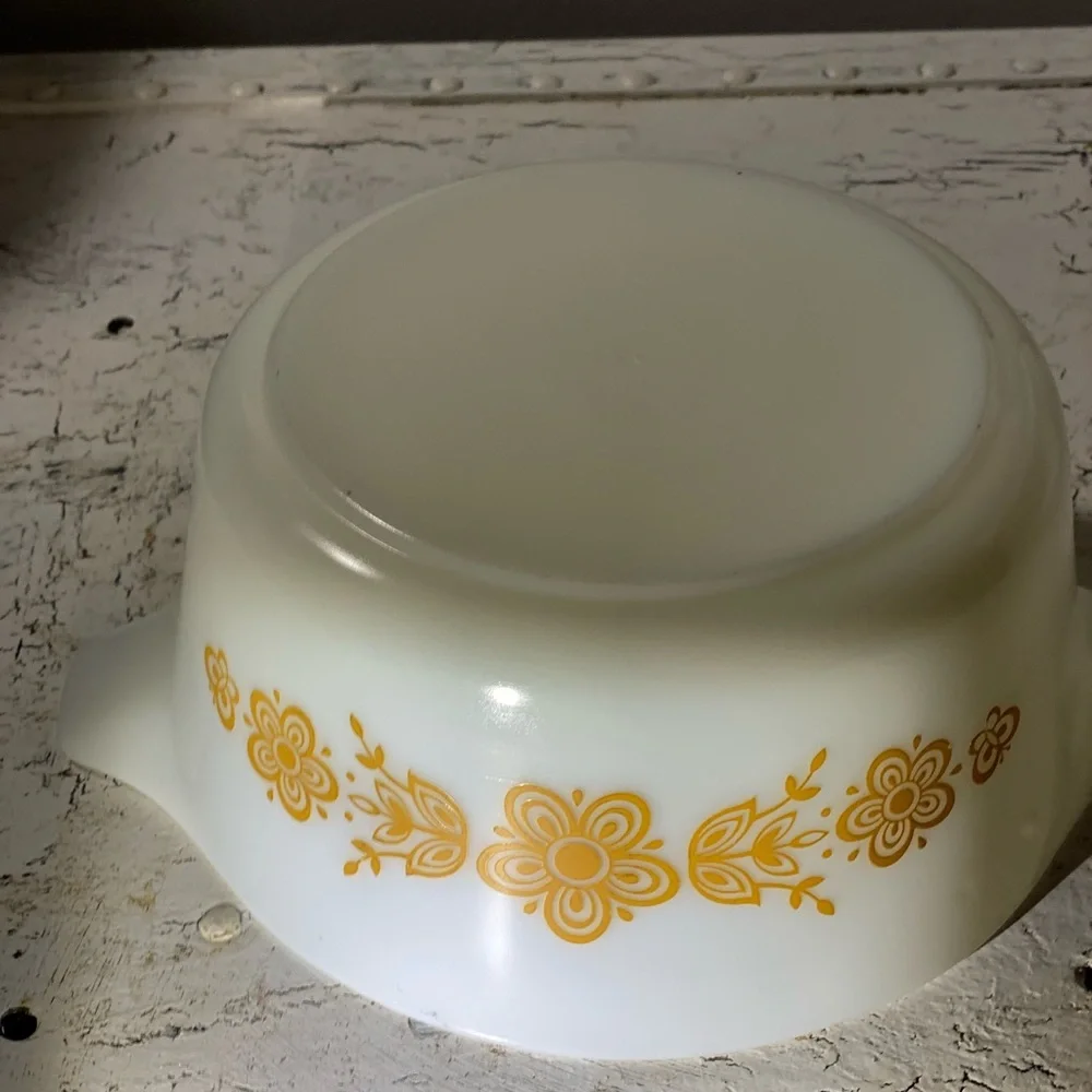 1 Pyrex 474 Golden Butterfly Casserole Baking Pan